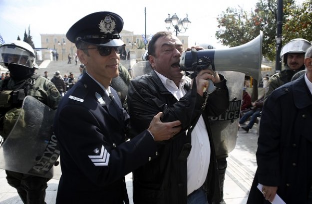Καταπάτηση ανθρωπίνων και πολιτικών δικαιωμάτων στην Ελλάδα σήμερα
