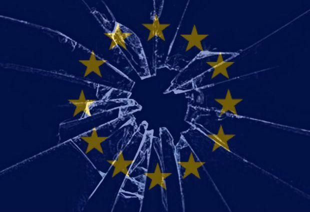 Μια «κοινωνική καταστροφή» στο κατώφλι της Ευρώπης καθώς η κρίση διογκώνεται