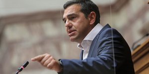 Νέα ρήξη στον ΣΥΡΙΖΑ: Ο καβγάς για τη Fraport, η αποχώρηση Βούτση από τη σύσκεψη, η φράση για «διάσπαση»