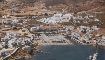 Παράδοση ιστορικού ξενοδοχείου στην Κύθνο σε ισραηλινό επιχειρηματία