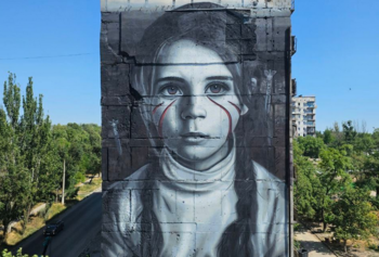 Ο Ιταλός Banksy για τα παιδιά της Μαριούπολης