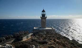 Θα δώσουν και τους φάρους σε ιδιώτες;